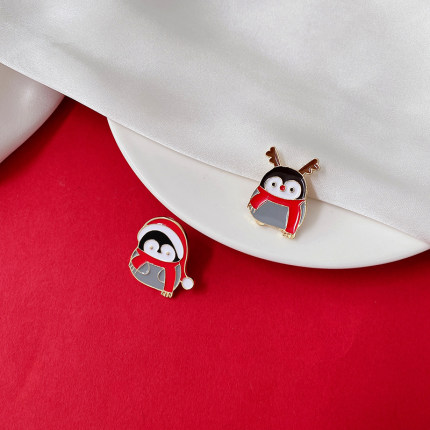 Ghim cài áo kim loại hình hoạt hình dễ thương