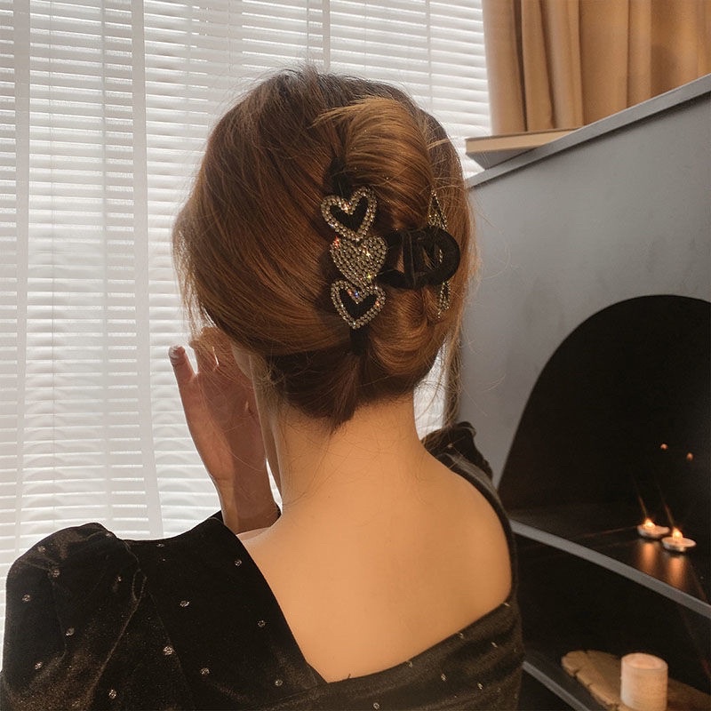 Cặp tóc nhung đính hạt sáng lấp lánh