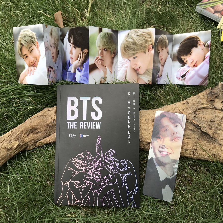 Sách - BTS - The Review (Kèm ảnh, bookmark)