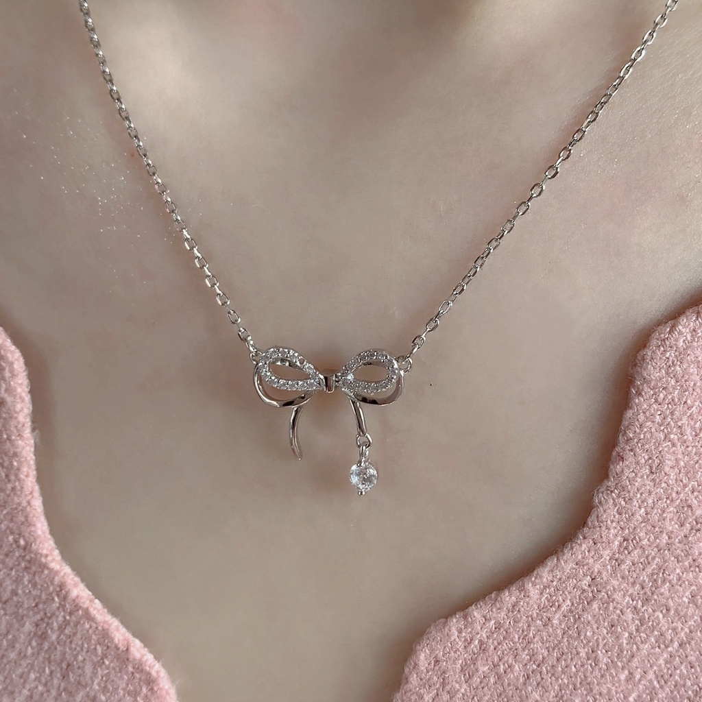 Vòng Cổ Choker Mặt Nơ Đính Đá Pha Lê Màu Bạc