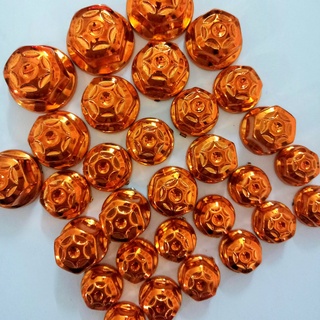 Bộ chụp ốc màu cam gắn cho các loại xe