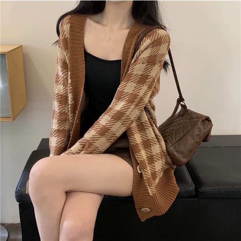 Áo khoác Cardigan len nữ Chelgy form rộng freesize Họa tiết Ô Vuông Ca Rô xen kẽ 2 màu Nâu, Đen CG-CDG105
