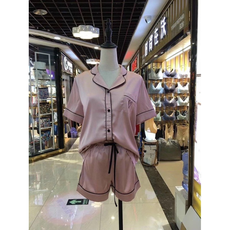 BỘ NGỦ NỮ LỤA CỘC TAY TIM NGỰC | BigBuy360 - bigbuy360.vn