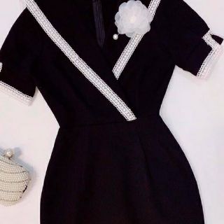 Đầm Mango dự tiệc body
