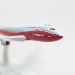 Mô hình máy bay Intercontinental Boeing B747 Orange 20cm Everfly