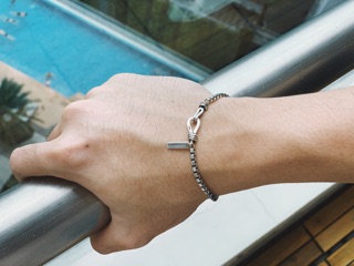 Lắc tay nam bạc thái