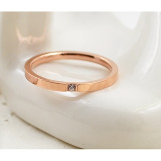 Nhẫn bằng titan đính đá dành cho cặp đôi