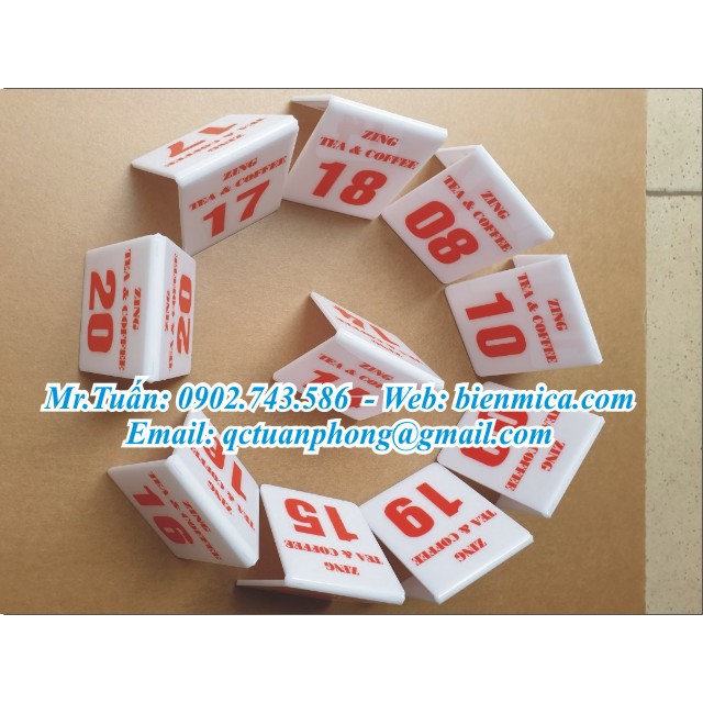 THẺ SỐ ĐỂ BÀN MICA - Màu sắc theo yêu cầu khách - Thẻ Bàn Mica chữ L 1 mặt và chữ A 2 mặt, có sẵn giao ngay