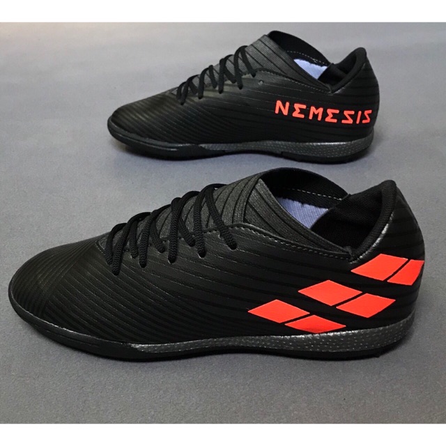 [HCM] Giày đá bóng Nemeziz cổ thun. Màu đen