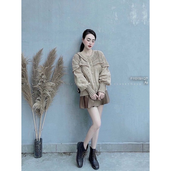 Áo len nút viền bèo