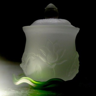 ly nước thờ cúng