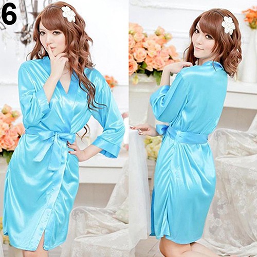 Set áo choàng ngủ phối ren và quần lót lọt khe phong cách quyến rũ dành cho nữ