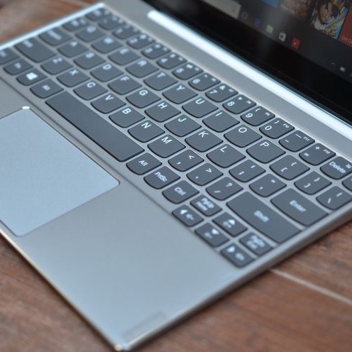 Laptop Lenovo Miix 320 window 10 ổ cứng SSD màn hình cảm ứng cực mượt