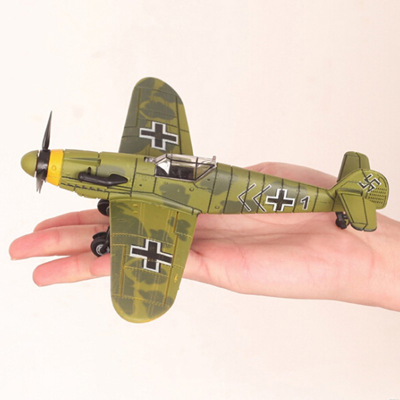 Mô hình máy bay chiến đấu 1/ 48 độc đáo