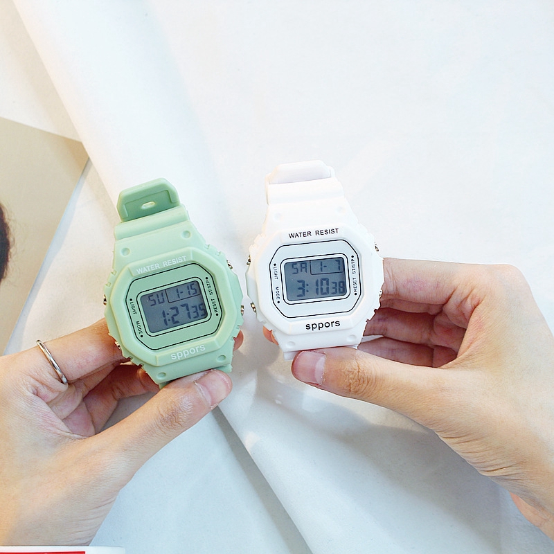 Đồng Hồ Điện Tử Dây Silicone Chống Nước Cho Nữ