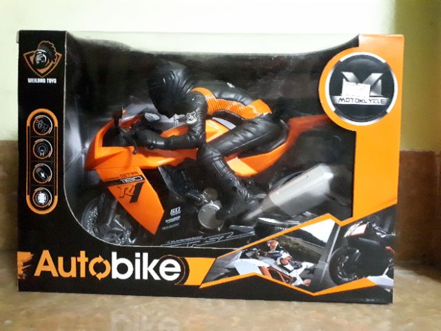 Xe máy đua chạy pin