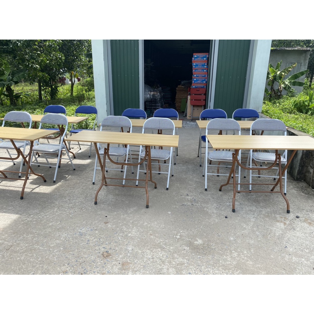 Bàn gấp gọn gỗ công nghiệp