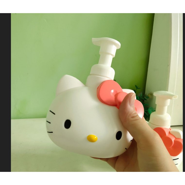 Bình nhựa đựng xà phòng hình Hello Kitty