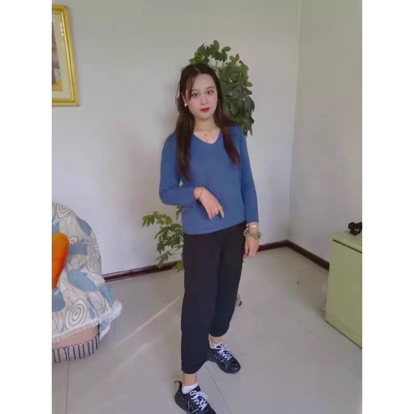 Áo len dài tay cổ chữ V dáng suông mềm mại
