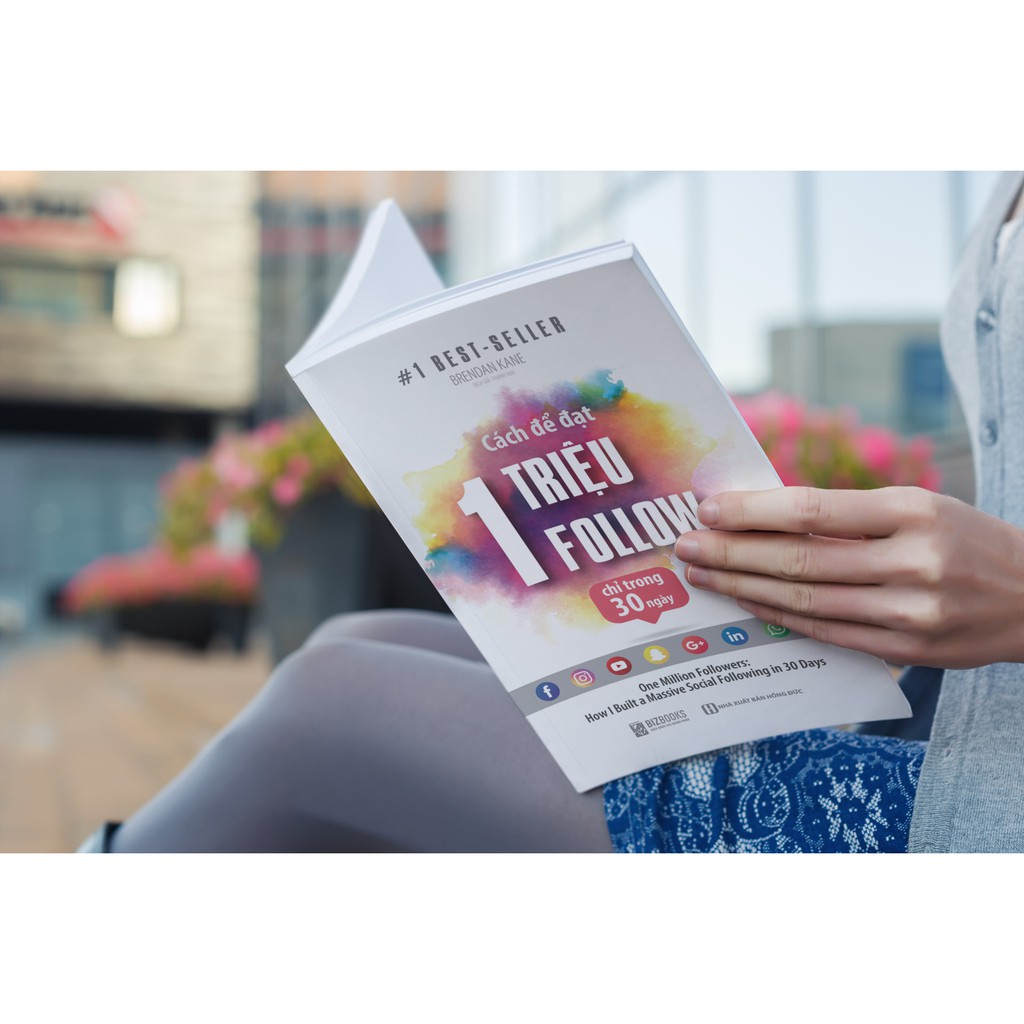 Sách - BIZBOOKS - Cách Để Đạt 1 Triệu Follow Chỉ Trong 30 Ngày - 1 BEST SELLER | BigBuy360 - bigbuy360.vn