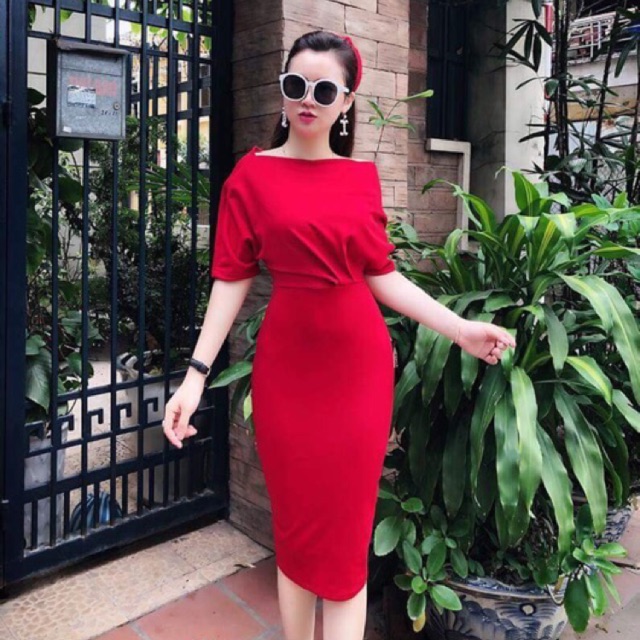 Váy body trễ vai