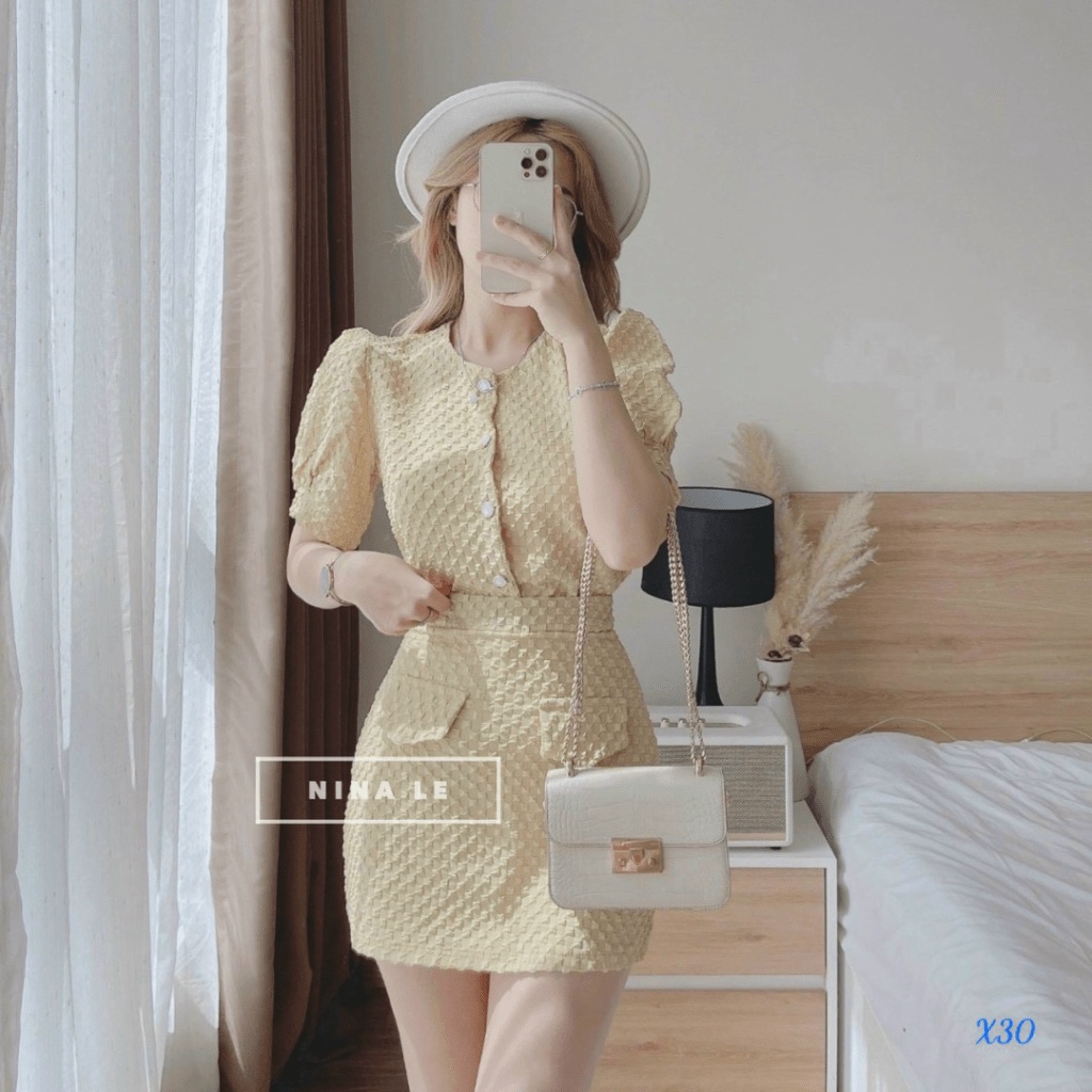 ĐẦM SÉT XỐP KIM CƯƠNG BIẾT NÓI GÌ VỀ VẺ DỄ THƯƠNG TRONG SÁNG KHI CÁC BẠN NỮ KHOÁC LÊN CHIẾC ĐẦM SIÊU ĐỈNH NÀY Ạ UP