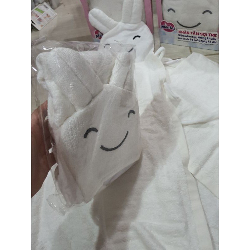 Khăn Tắm có nón Sợi Tre Merries 120cm x 70cm