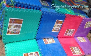 (A)Thảm màu lót sàn 4 miếng (60*60cm , dày 1 cm )