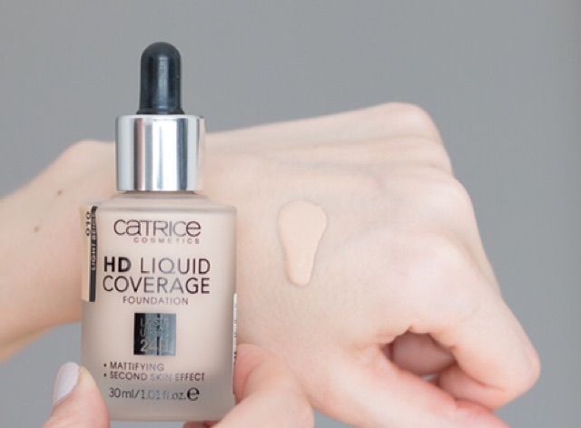 Kem nền Catrice HD LiQuid Coverage Foundation