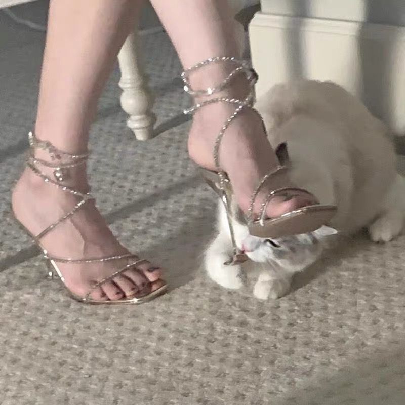 Giày Sandal Cao Gót Hở Ngón Đính Đá Xinh Xắn