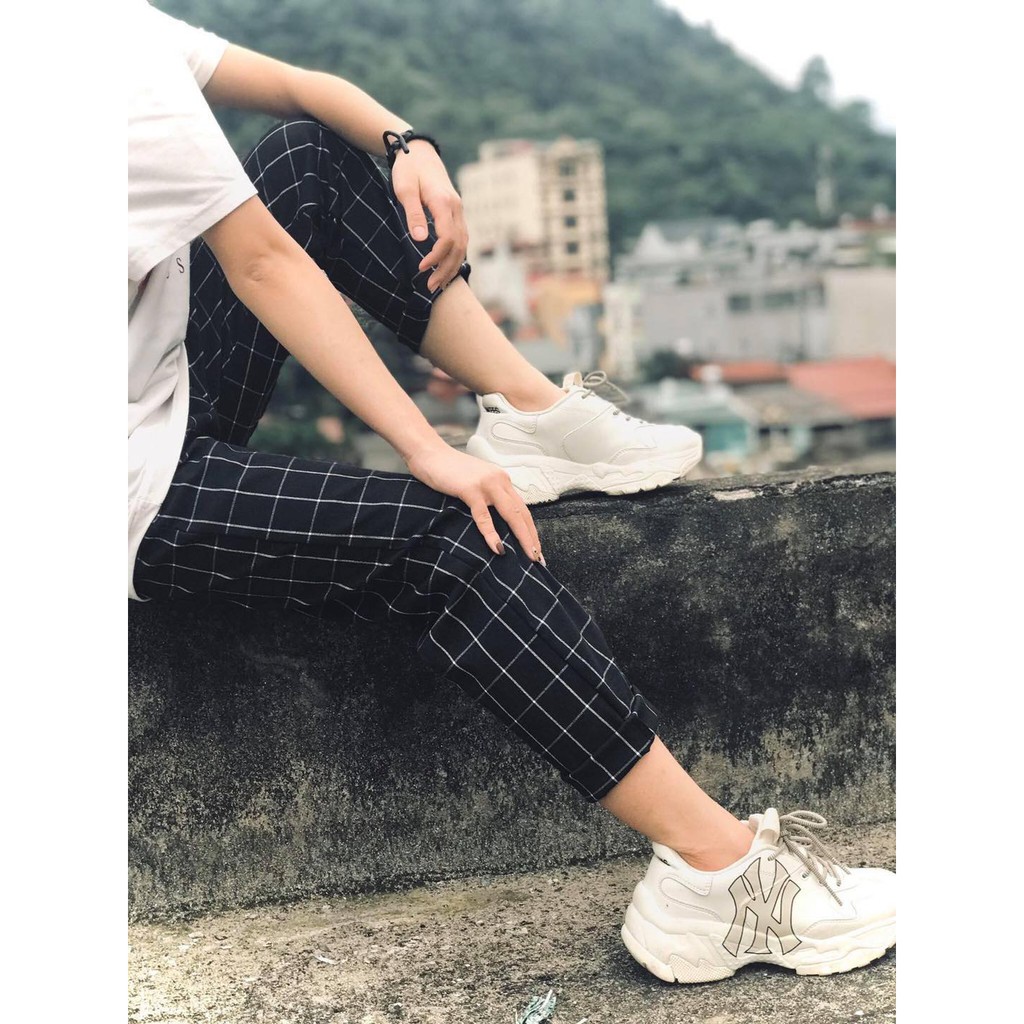 Quần jogger thun sọc caro đen Nam Nữ Unisex - quần baggy thun dài ống suông màu đen viền trắng