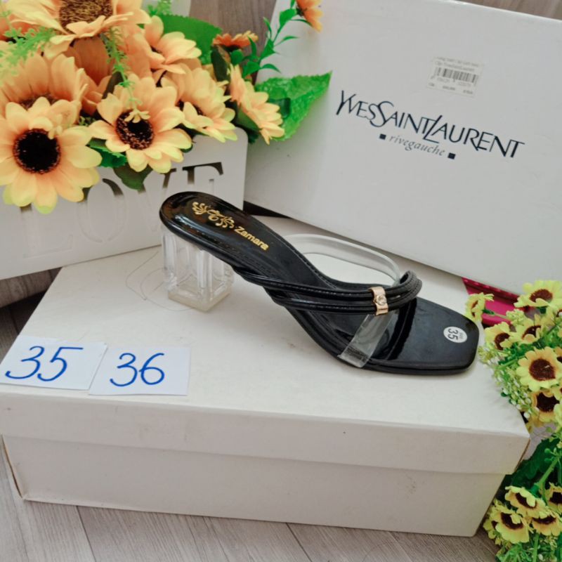 Sandal size 35 . ib mẫu để báo giá