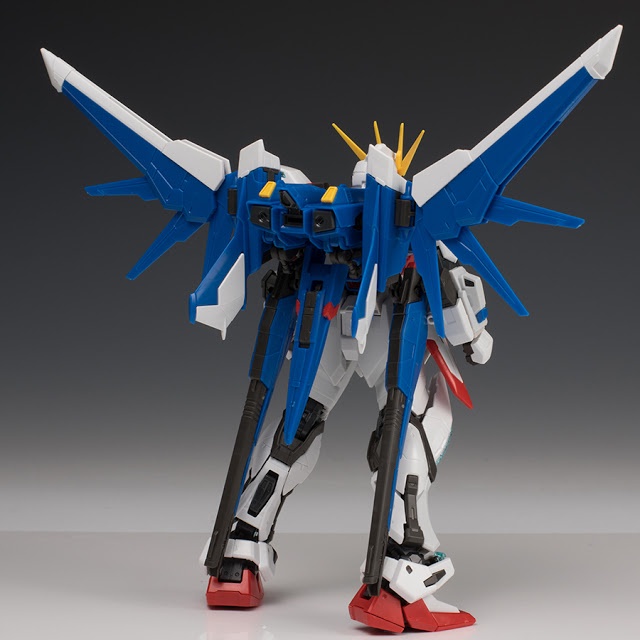 Mô hình Gunpla RG 1/144 Build Strike Gundam