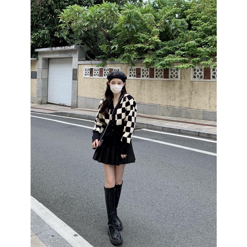 Áokhoác cardigan ngắn cổ chữ V phong cách Hàn Quốc
