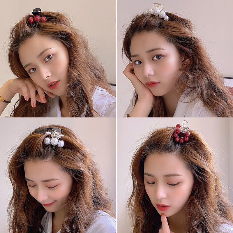 Kẹp tóc hình quả cherry đính hạt ngọc trai