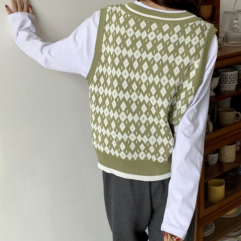 Áo dệt kim IELGY sát nách cổ chữ V màu sắc phong cách Hàn Quốc cá tính dành cho nữ