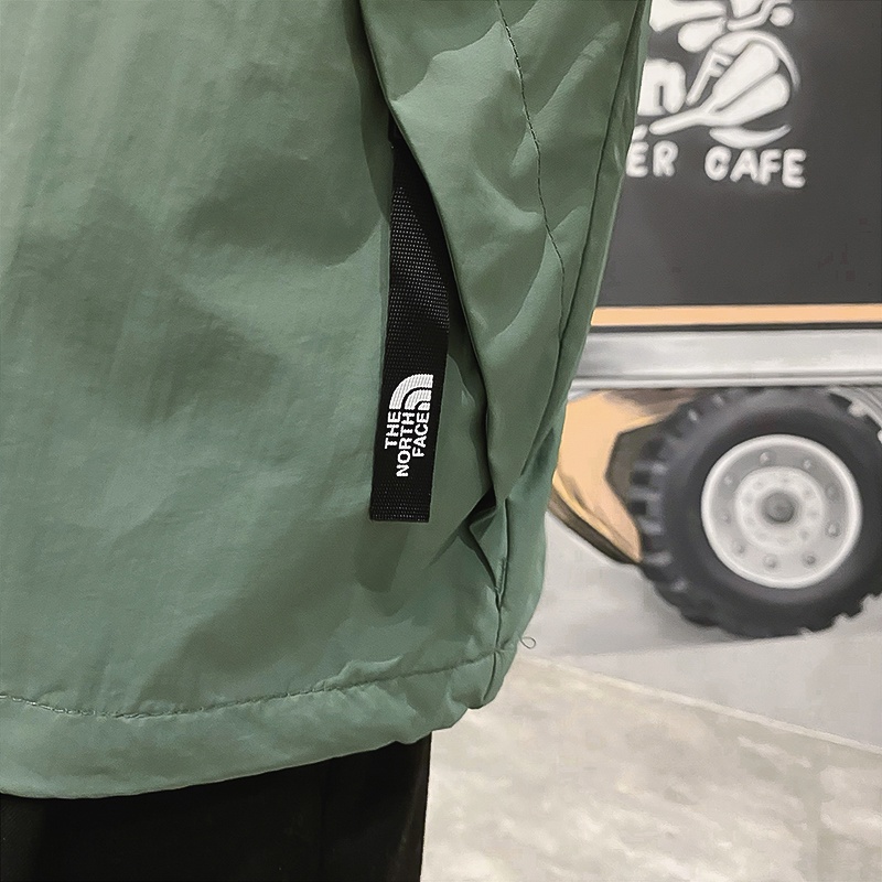 The North Face Áo Khoác Thể Thao Có Mũ Trùm Phối Khóa Kéo Thời Trang