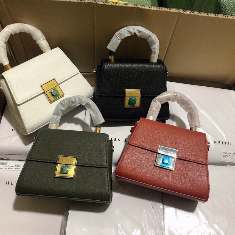Túi CNk Quai Xách Da Trơn Trapeze Top Handle Bag