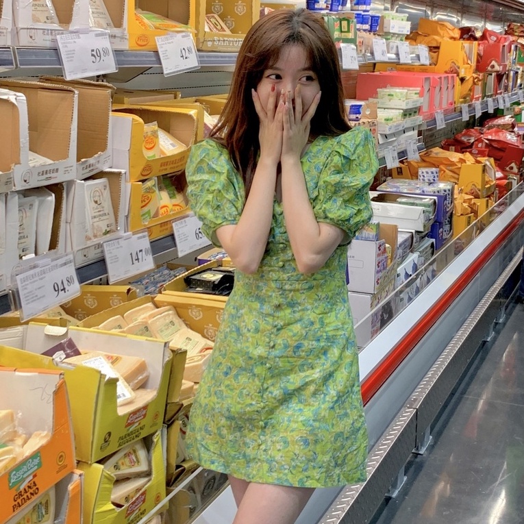 Hanbok Váy Ngắn Tay Màu Xanh Lá Cây Dễ Thương