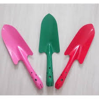 Xẻng xúc đất