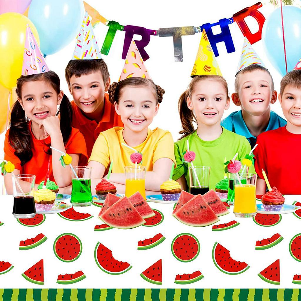 Khăn Trải Bàn Dùng Một Lần Họa Tiết Dưa Hấu 52 "X 87"