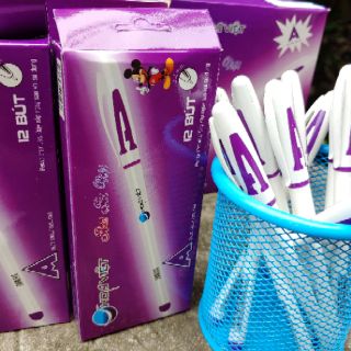 Bút học hè chữ a mực tím
