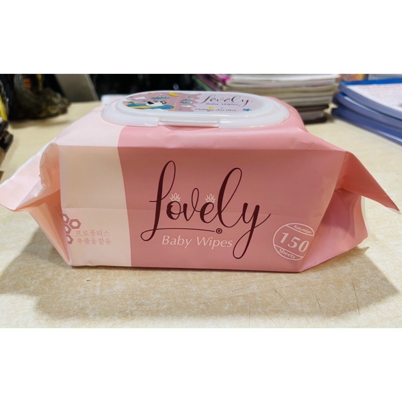 Gói khăn ướt Lovely 150 tờ công nghệ Hàn Quốc an toàn cho da bé