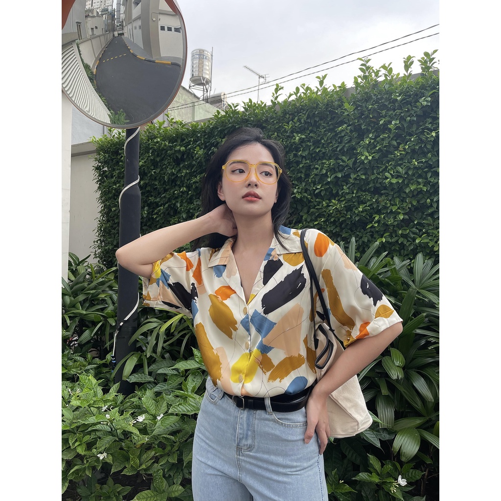 Sơ mi lụa ngắn tay cổ V