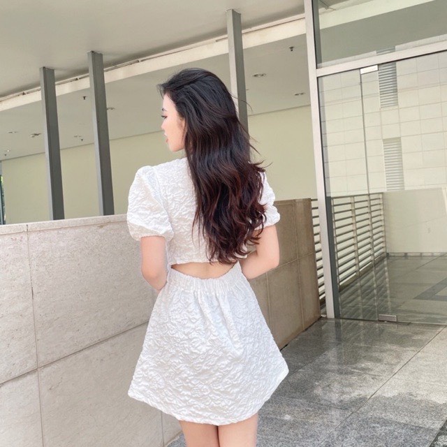 Váy xốp gấm Forgirl basic cổ V tay bồng hở lưng phối cúc ngọc phong cách Hàn quốc