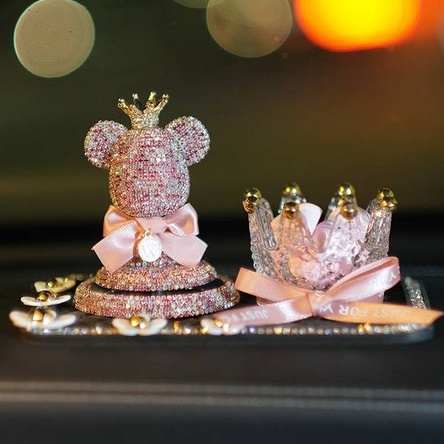 Sáp thơm hình gấu phi thuyền đính đá dễ thương và vương miện thuỷ tinh