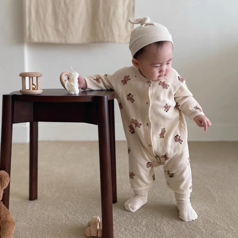 Áo liền quần tay dài nút gài trước ngực họa tiết gấu nhỏ xinh xắn thời trang mùa thu cho bé sơ sinh từ 0-24 tháng tuổi