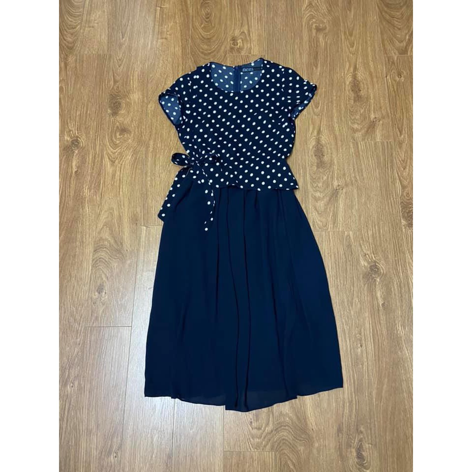 Váy nem size 4