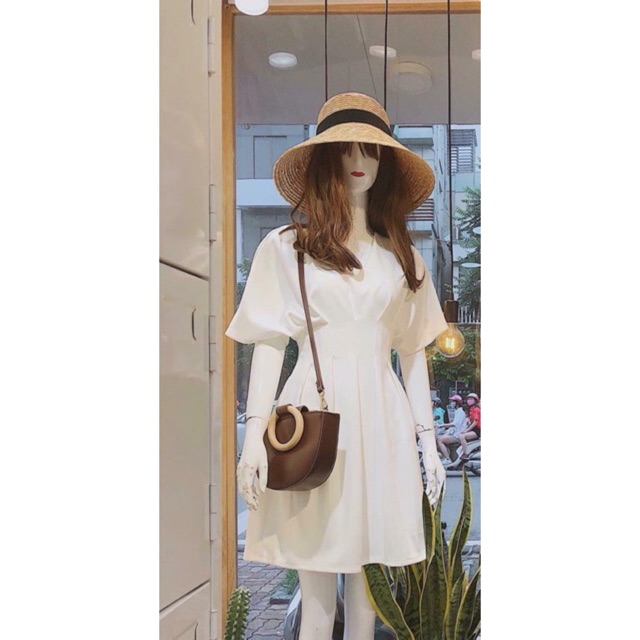 Váy xếp li eo hàng thiết kế