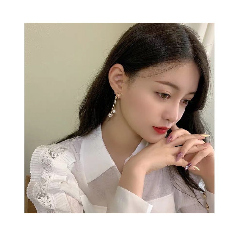 Khuyên tai dáng dài đính ngọc trai giả thời trang tinh tế sang trọng